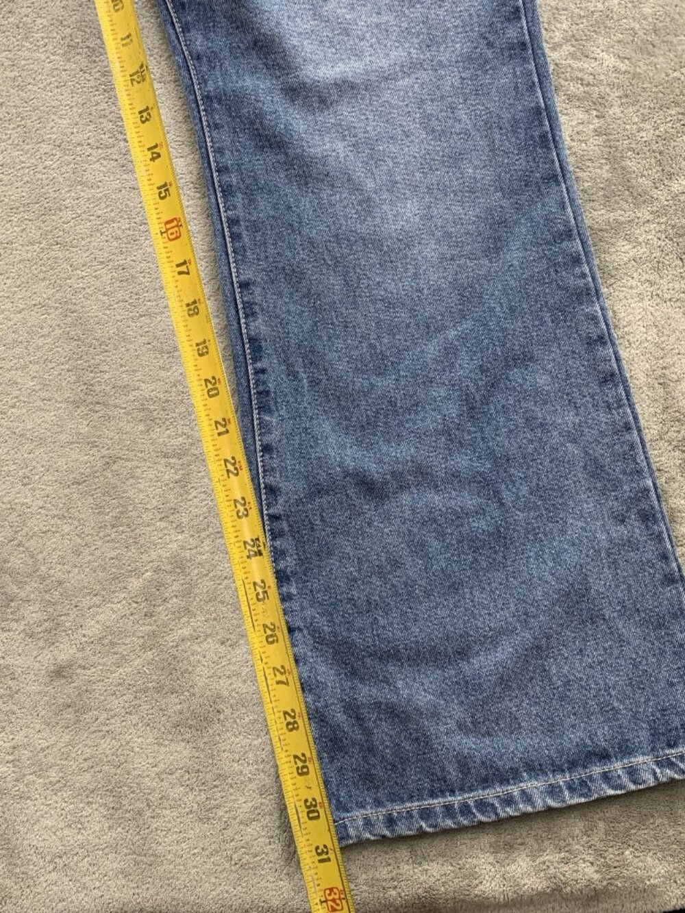 Ed Hardy Baggy Jeans Womens 32x31” Blue Multi Tattoo Painted Logo Koi Tiger Y2K - Picture 5 of 12